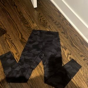 lululemon legging perfect condition